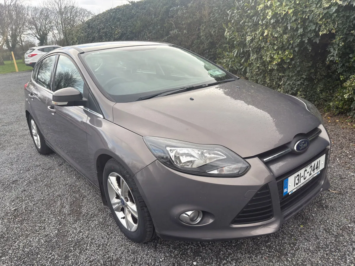 Ford Focus 2013 - Image 2