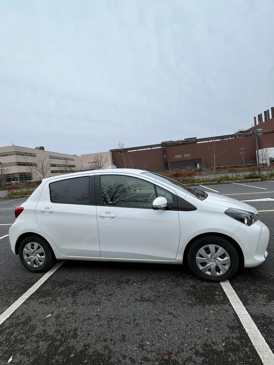 Toyota Vitz 1.3Petrol - Image 3