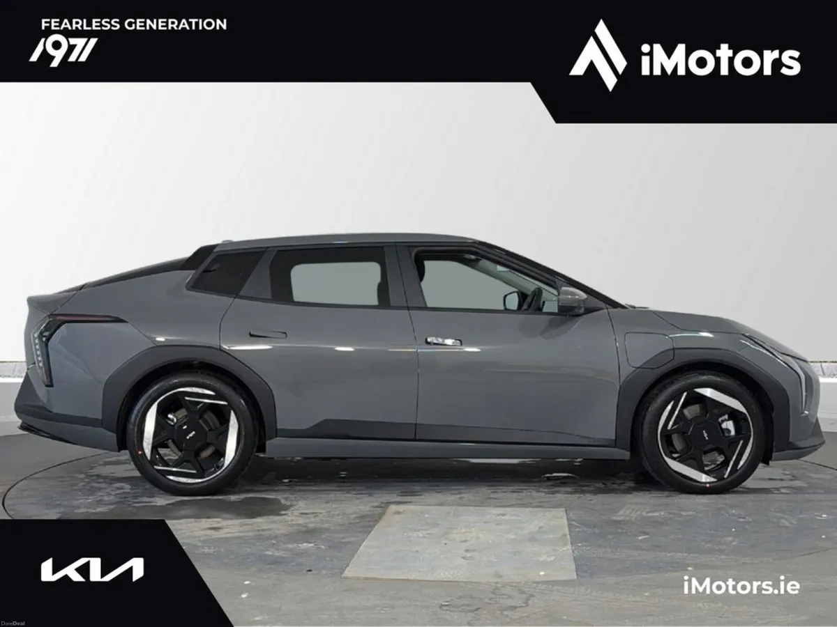 Kia EV4 Earth 3 Fastback - Image 2