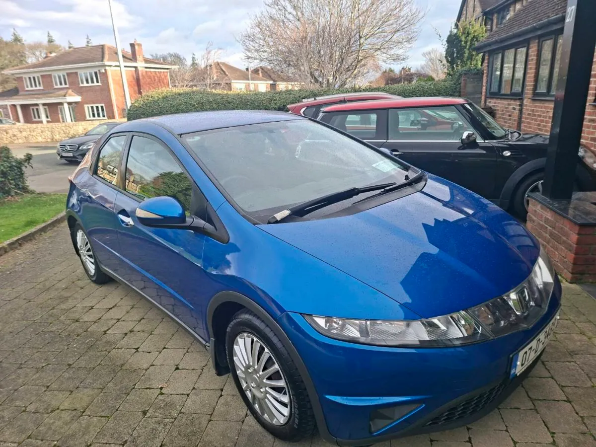HONDA CIVIC 1.3 PETROL 2007 VERY CLEAN CAR - Image 1