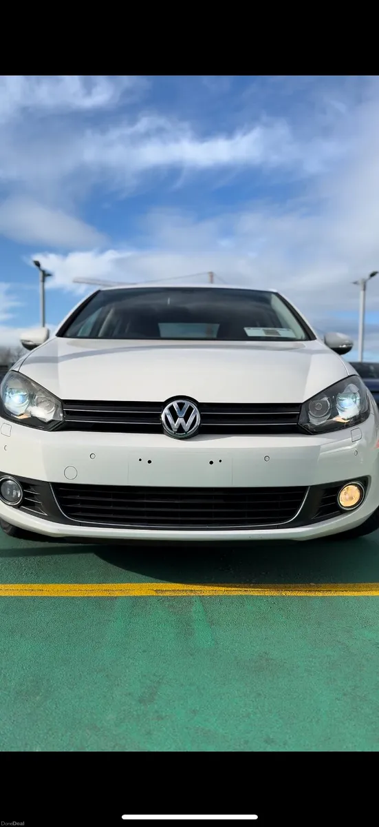 VW Golf TSi 1.6 - LOW MILEAGE - Image 3