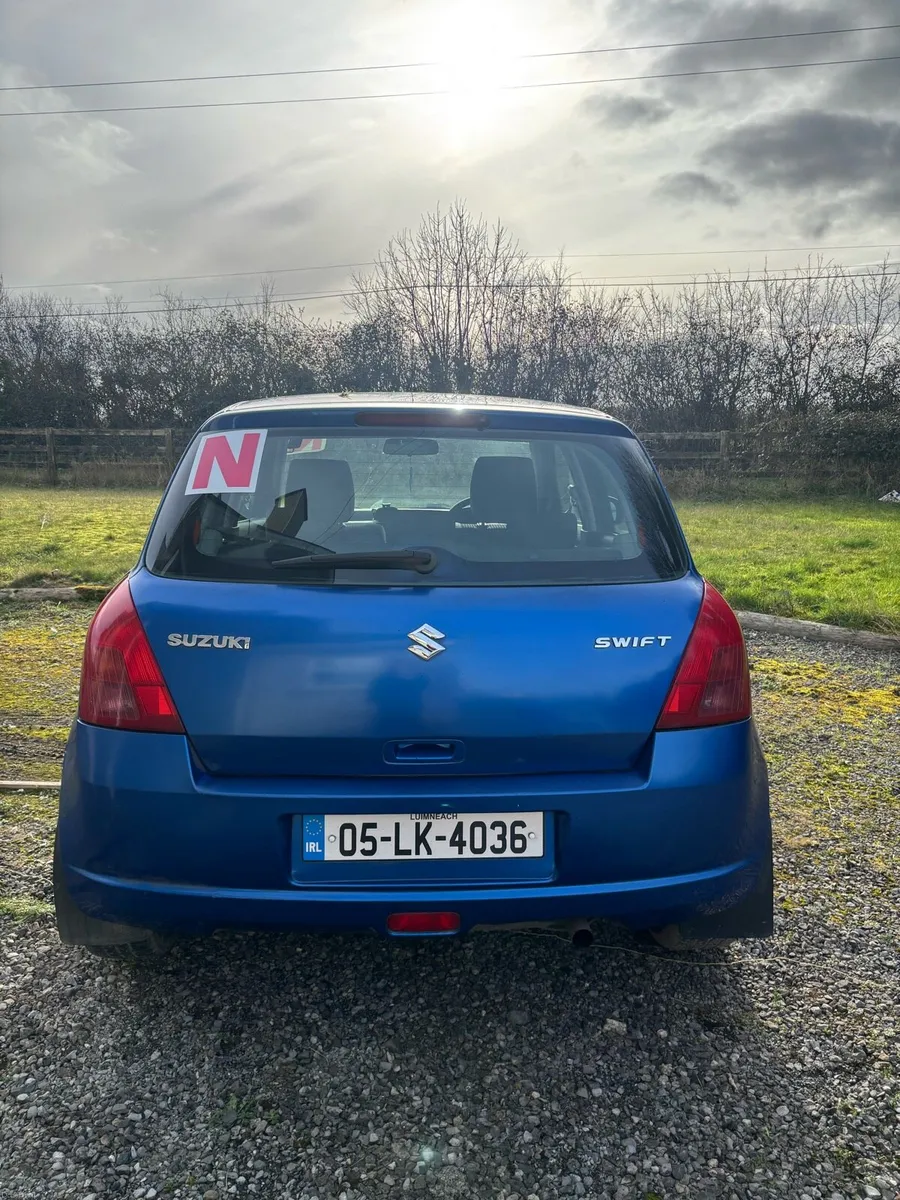 2005 Suzuki Swift - Image 4