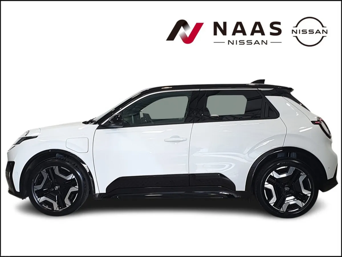 Nissan Micra EVOLVE 52KWH - Image 3