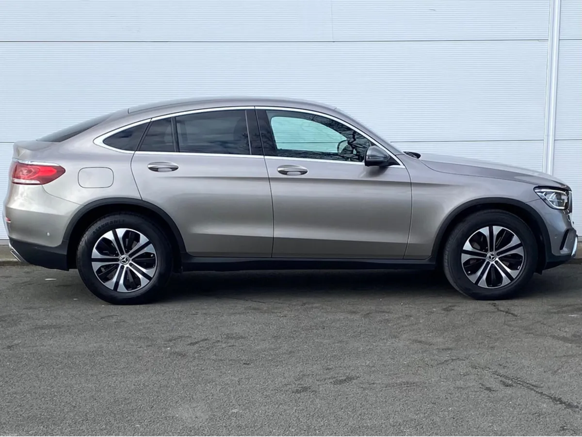 Mercedes-Benz GLC GLC200D COUPE 5DR AUTO - Image 4