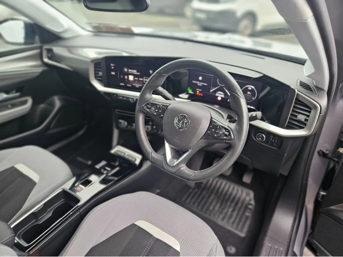 Opel Mokka ELITE PREMIUM EV 5DR AUTO - Image 3