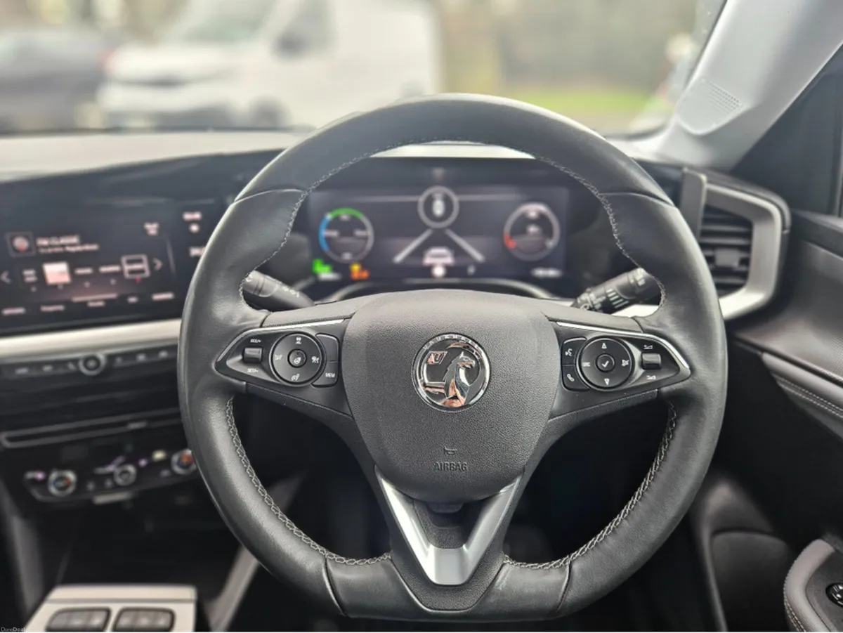 Opel Mokka ELITE PREMIUM EV 5DR AUTO - Image 4