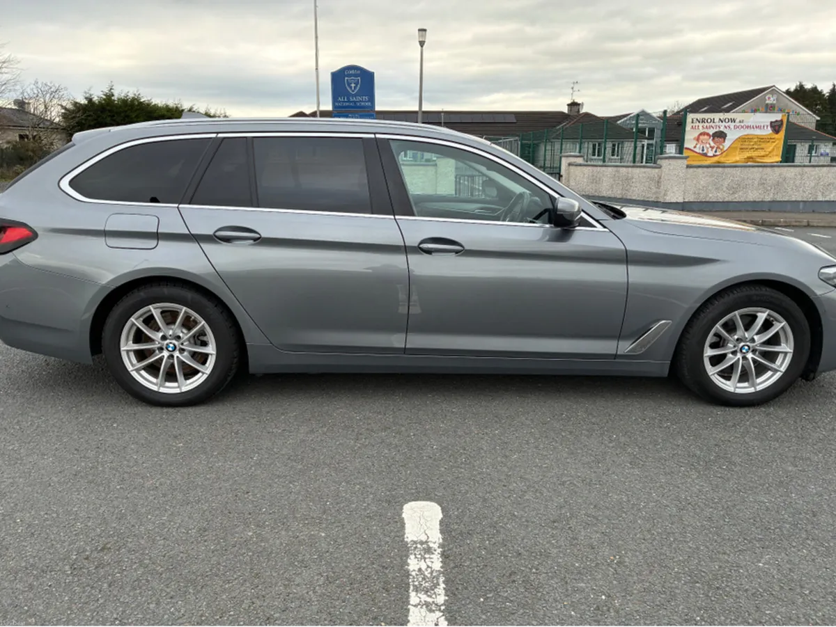 BMW 5-Series D 5TSA 4DR AUTO - Image 2