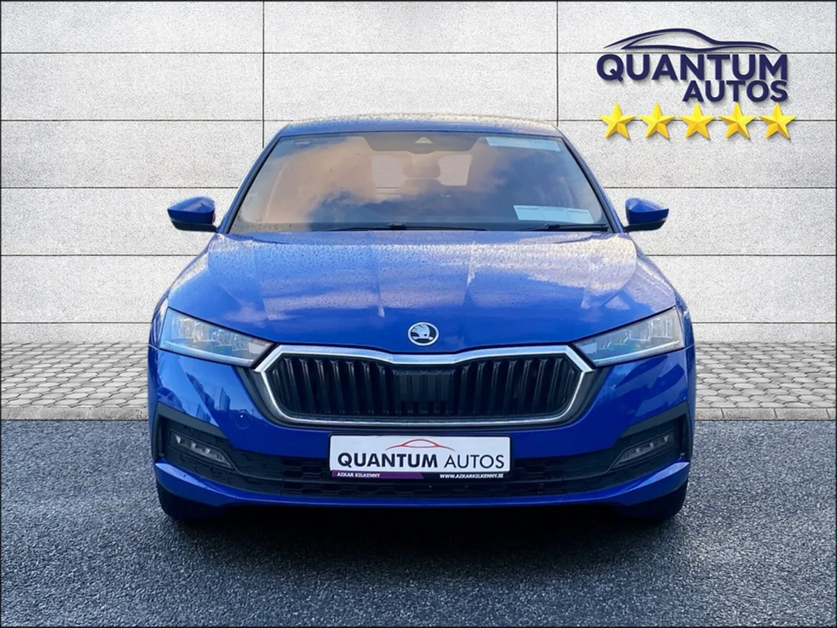 Skoda Octavia 2023 SE TECH 1.4TSI AUTOMATIC 201BHP - Image 2