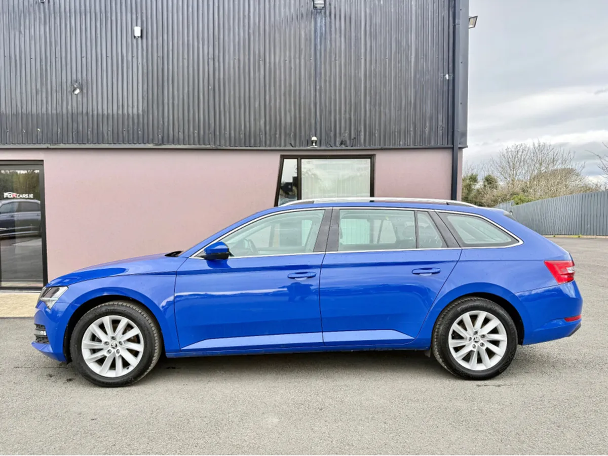 Skoda Superb 2022 SKODA SUPERB ESTATE IN ENERGY BL - Image 4