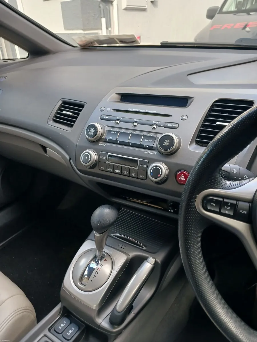 Honda Civic 2008 - Image 4