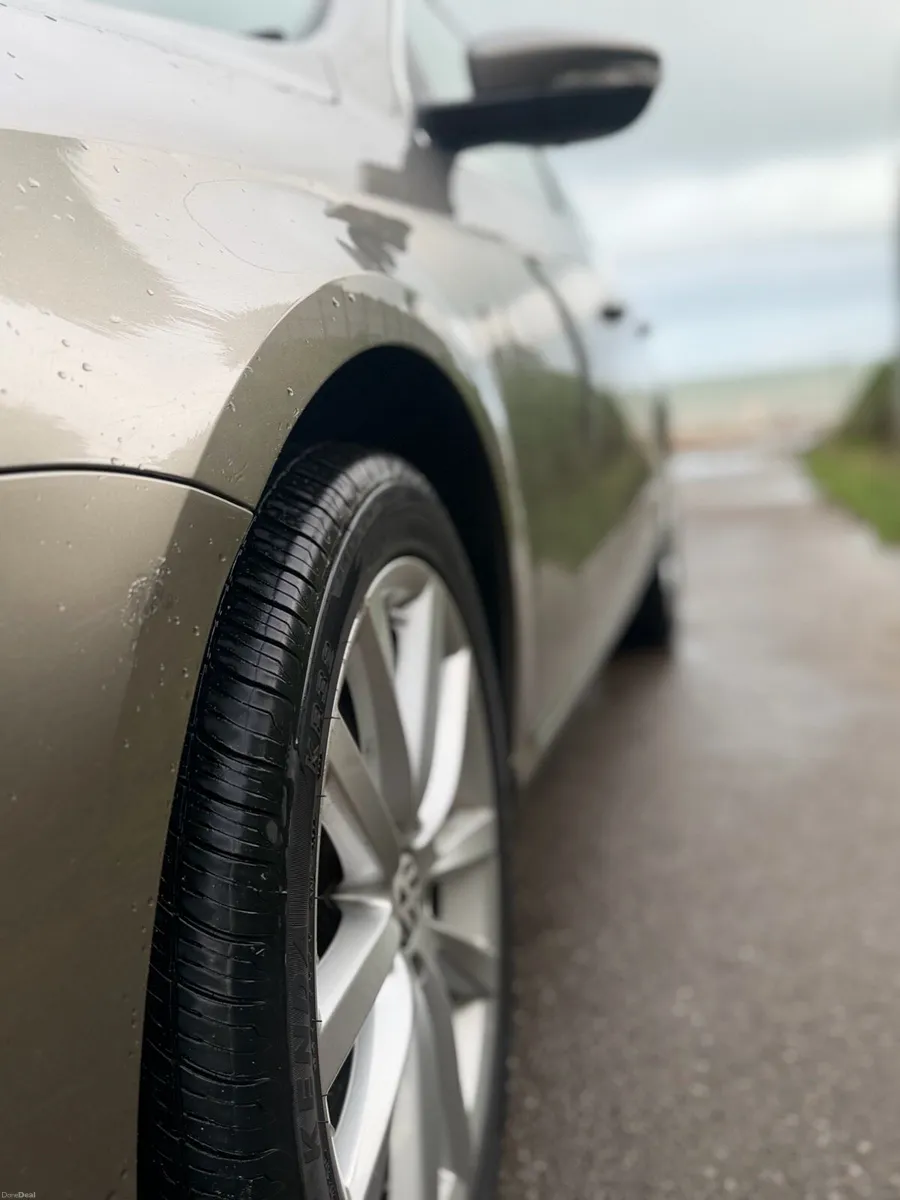 Volkswagen Passat B7 - Image 3