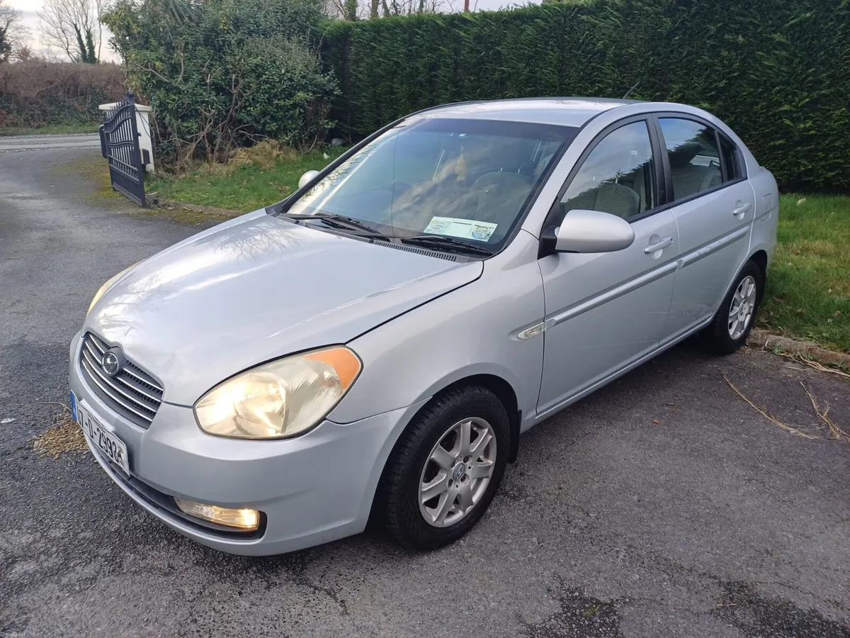 Hyundai New Nct 02/27 Low kms Excellent cond - Image 4