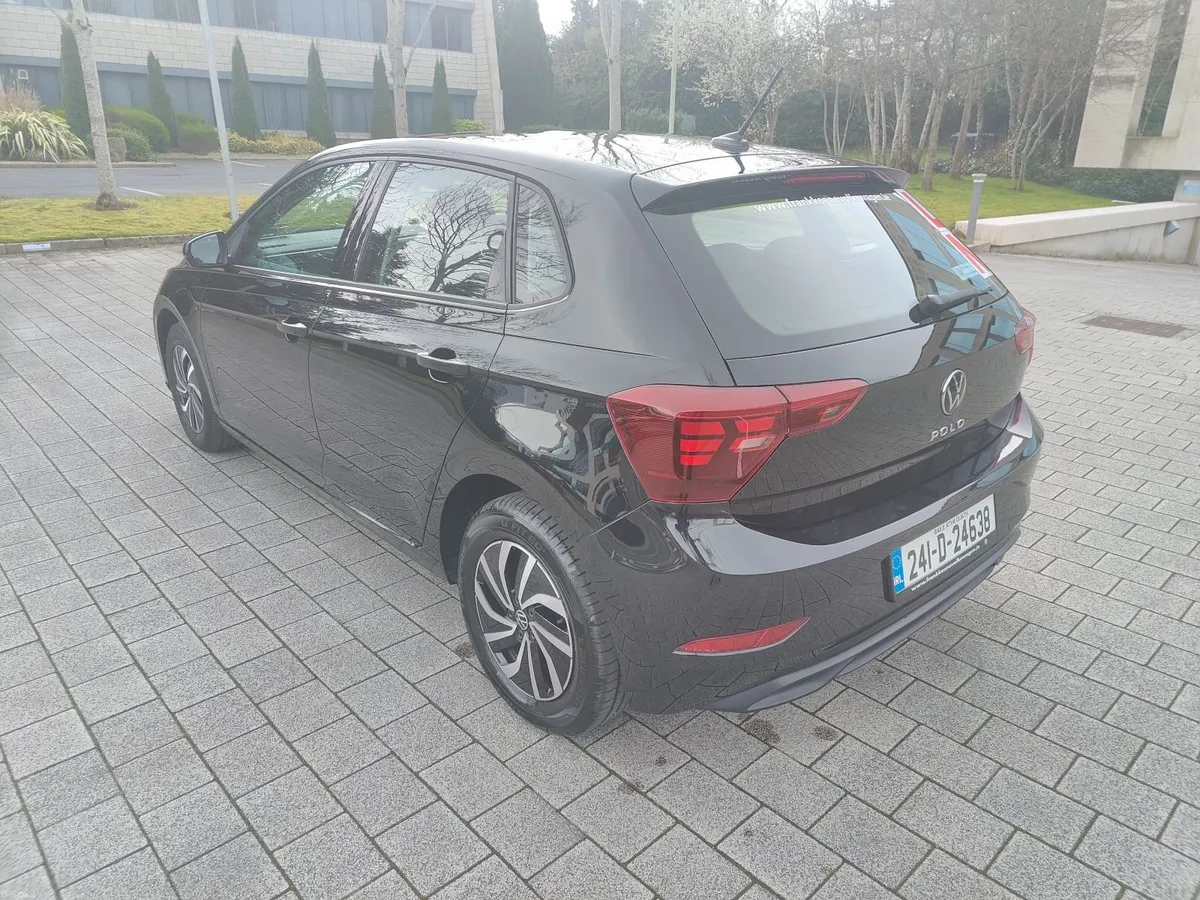 Volkswagen Polo Life 2024 Automatic 1.0 TSI 95HP - Image 4