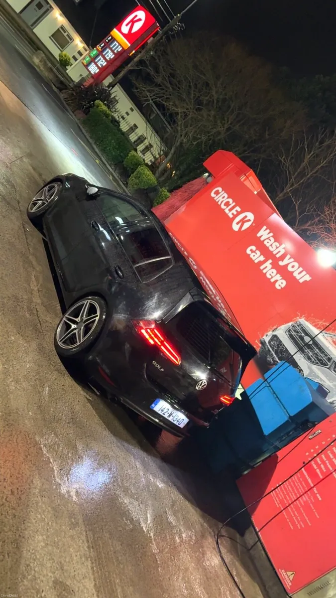 2014 Volswagon golf - Image 1