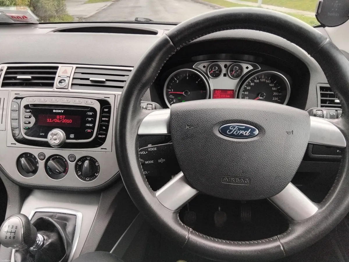 Ford Kuga Titanium -2010-2.0 TDCi 136 bhp - Image 4
