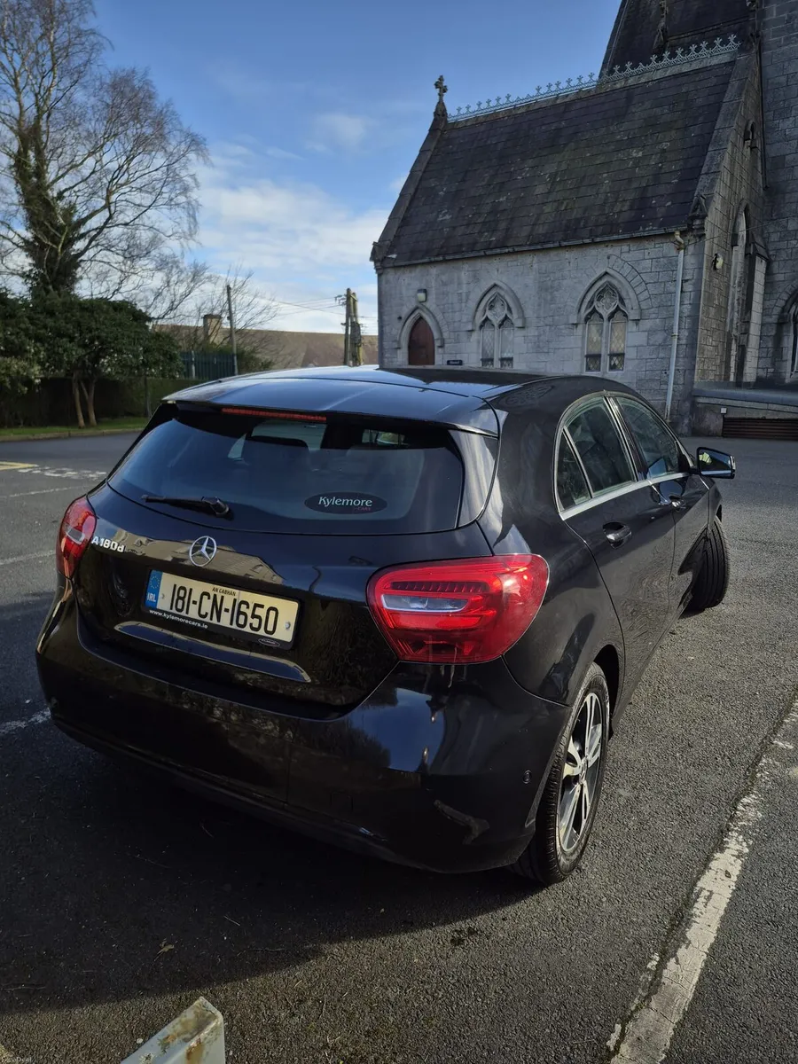 MERCEDES BENZ A SERIES A180 D SE EXECUTIVE 5DR

1. - Image 4