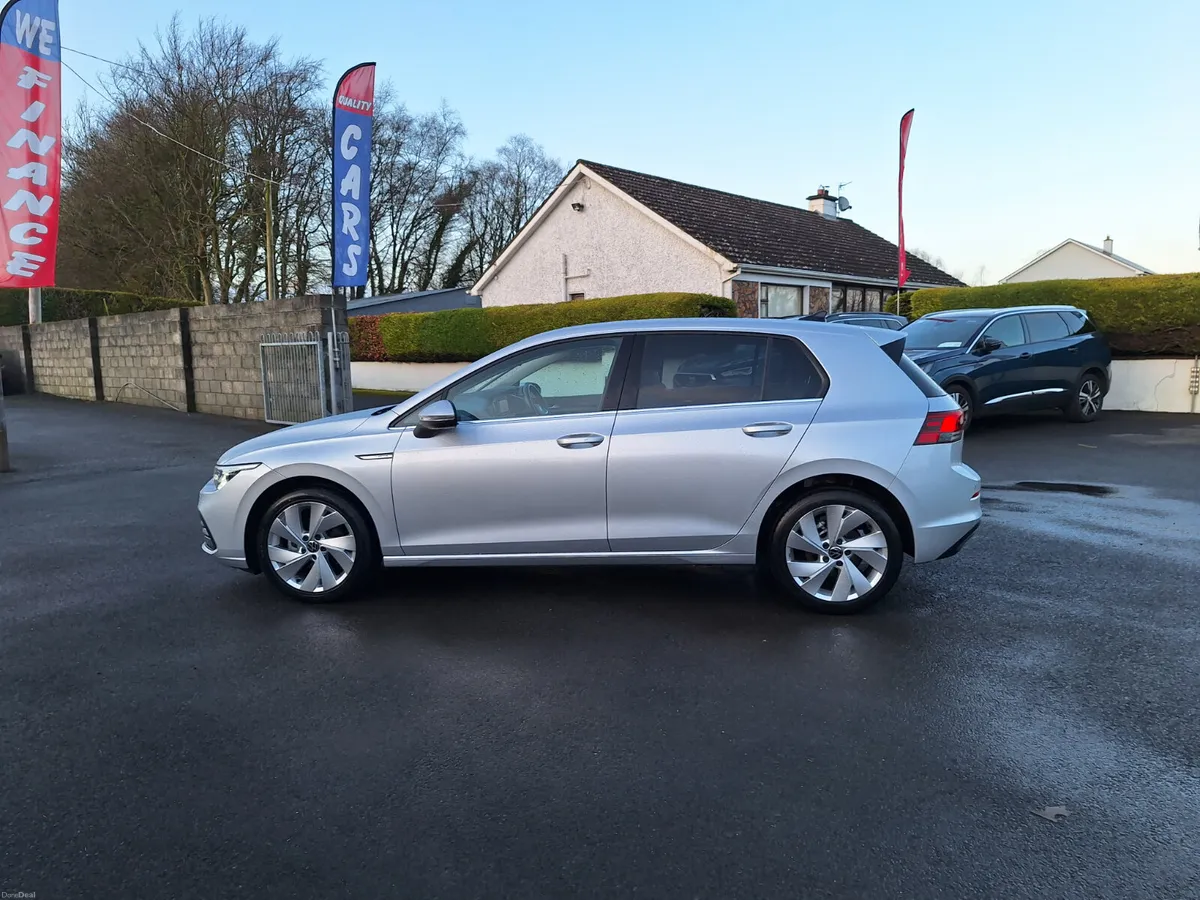 Golf 2.0 TDI Style *High Spec/Camera/Loaded Extra - Image 4