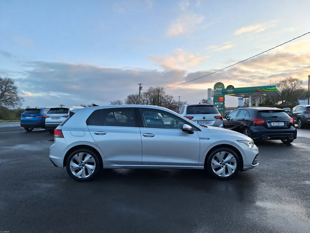 Golf 2.0 TDI Style *High Spec/Camera/Loaded Extra - Image 2