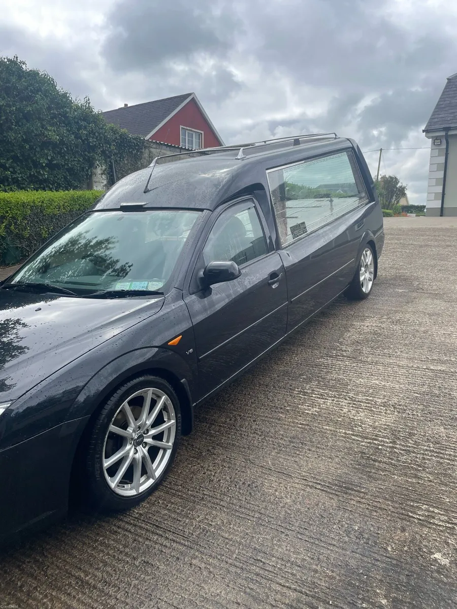 Ford mondeo hearse - Image 4