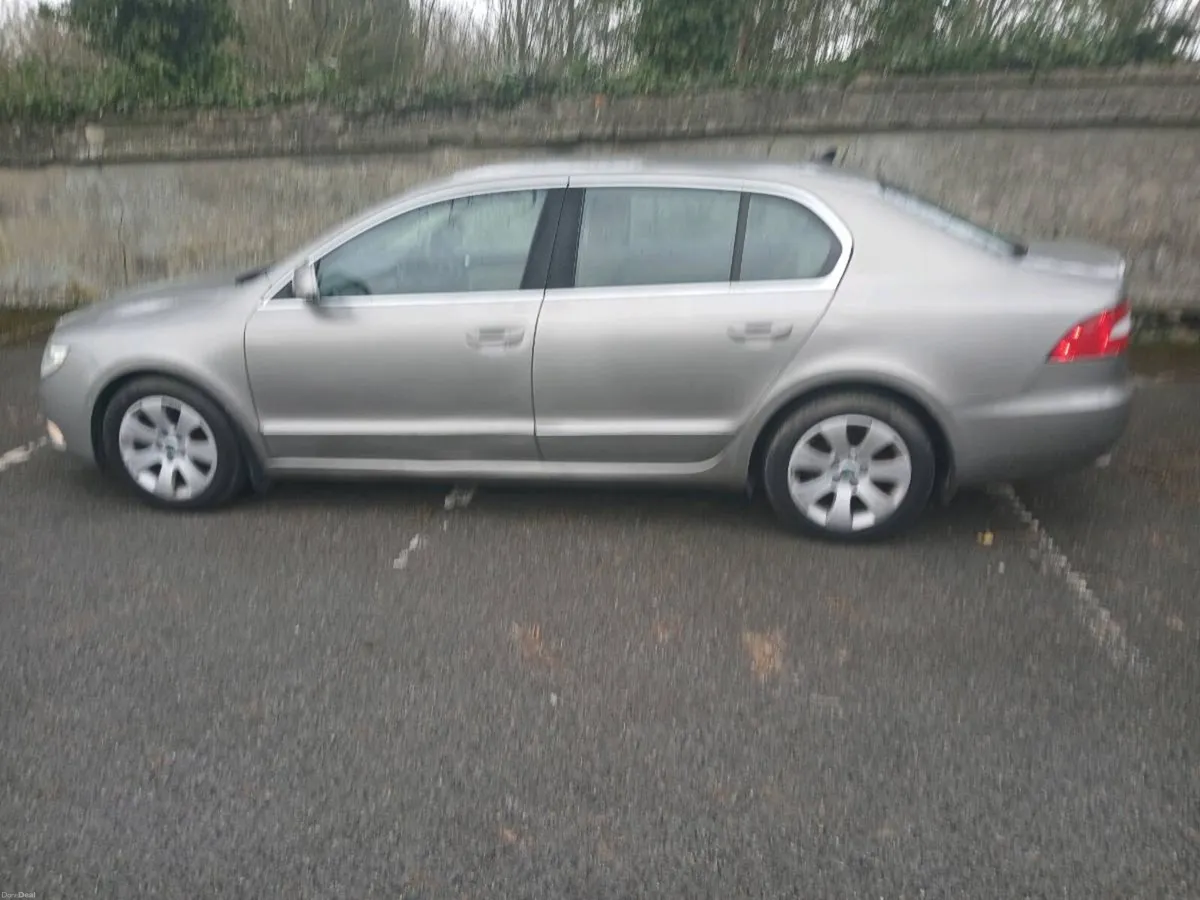Skoda superb - Image 2