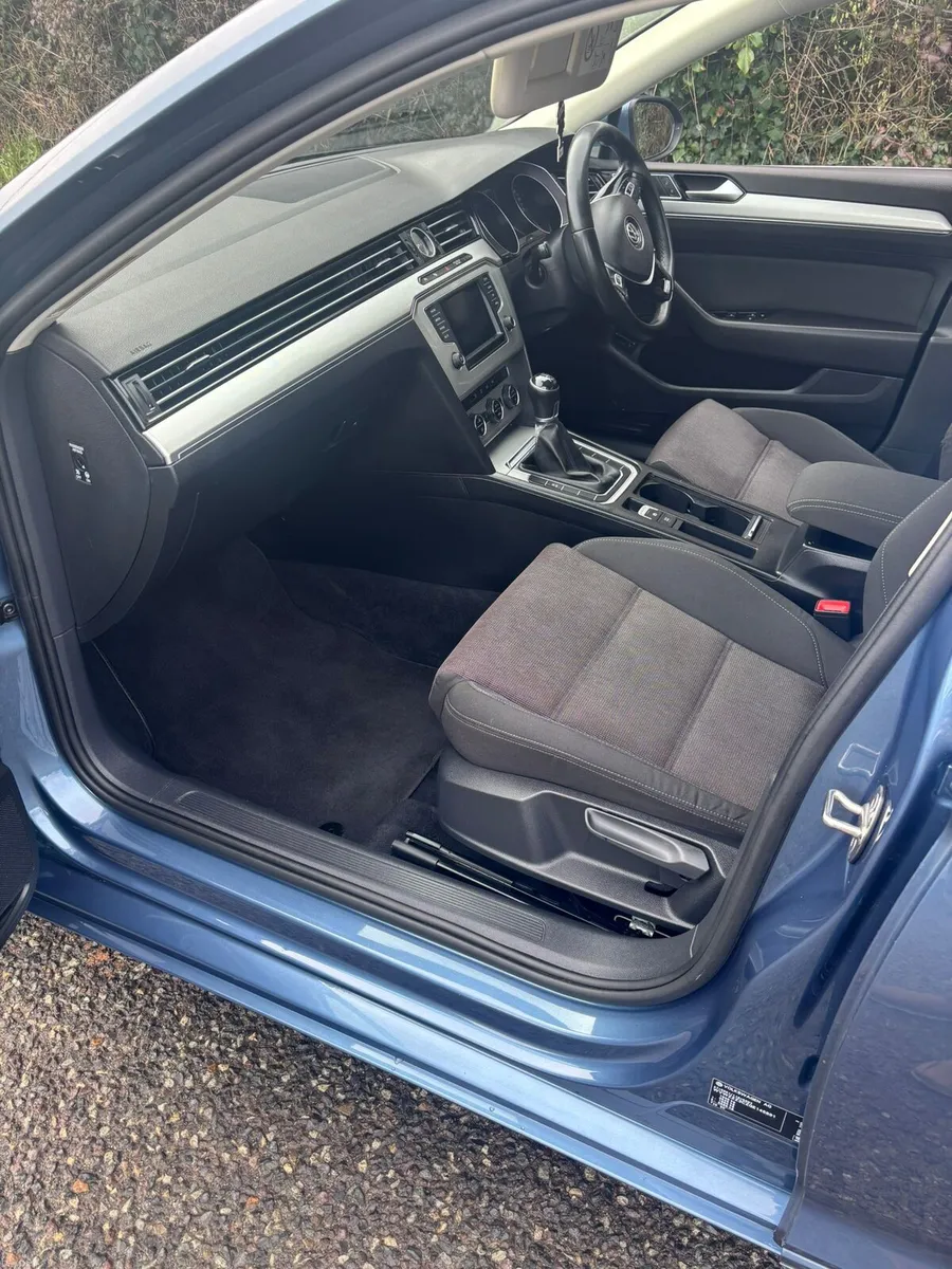 2016 Volswagen Passat TDI - Image 3