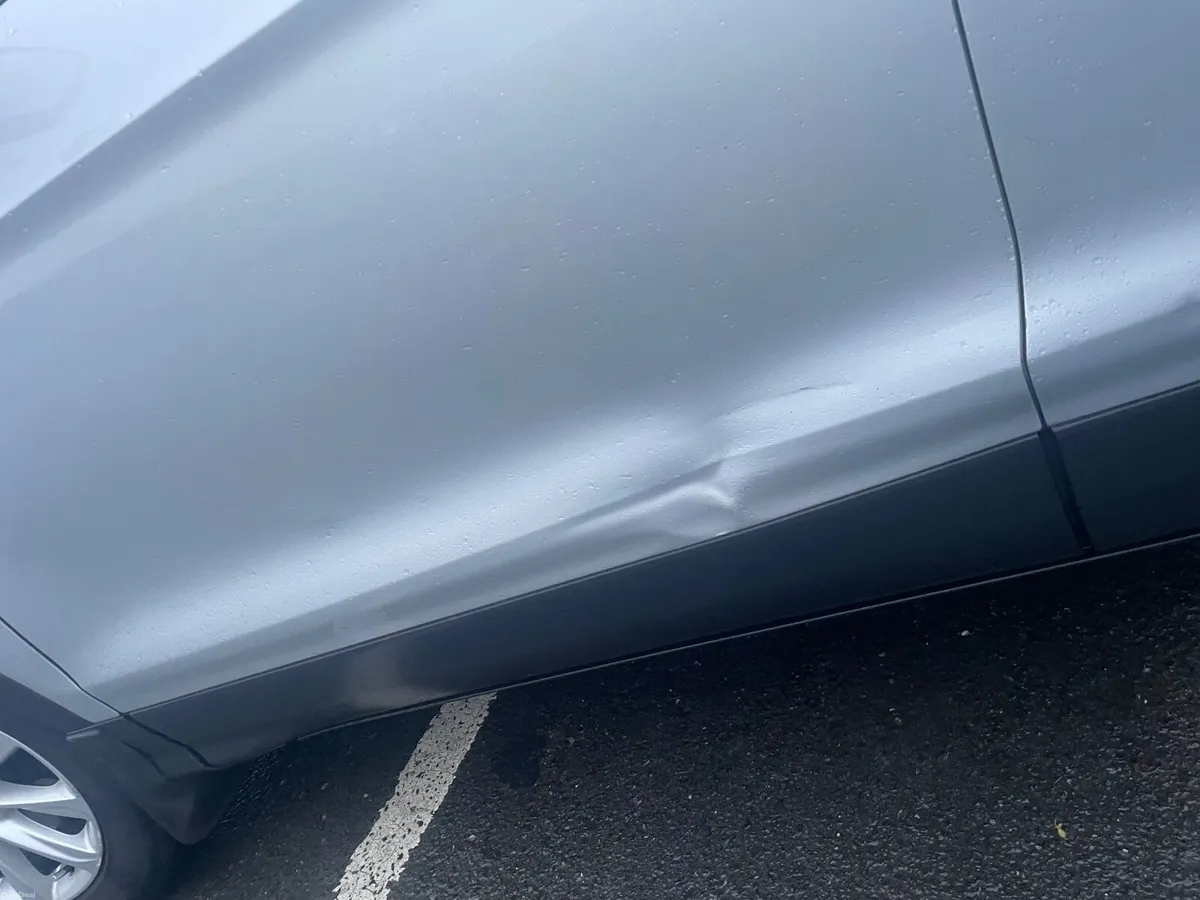 Ford Kuga 2016 - Image 2