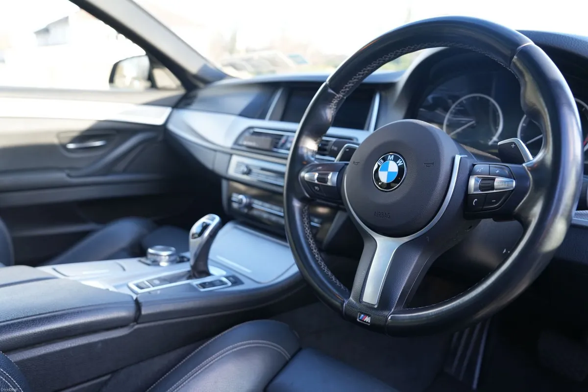 BMW 5-Series 530D M Sport 2015 - Image 2
