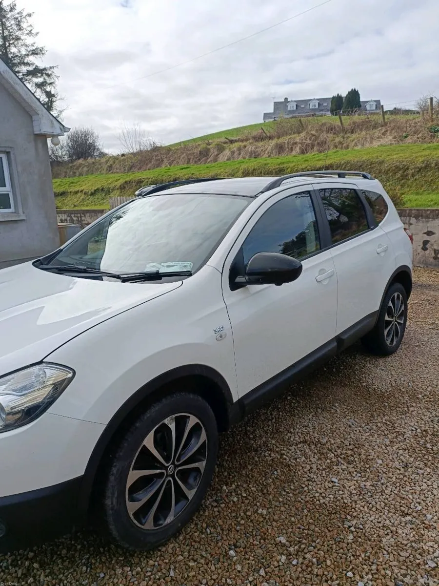 Nissan Qashqai+2 - Image 1