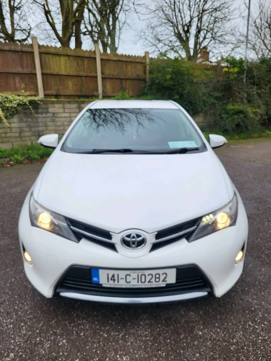 141 Toyota Auris - Image 3