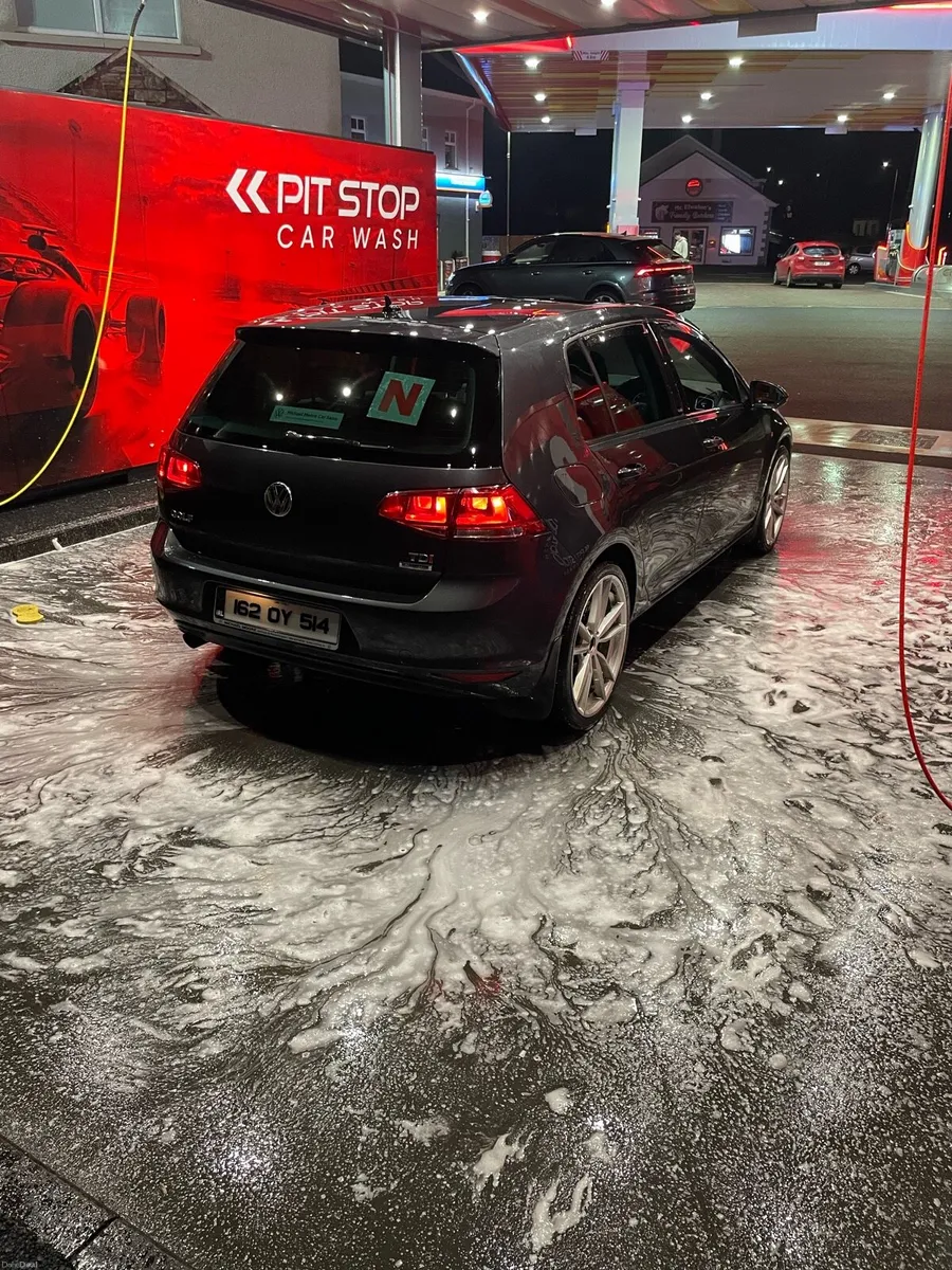 Volkswagen Golf - Image 4