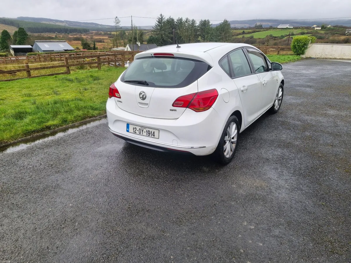 Vauxhall Astra 2012 - Image 3