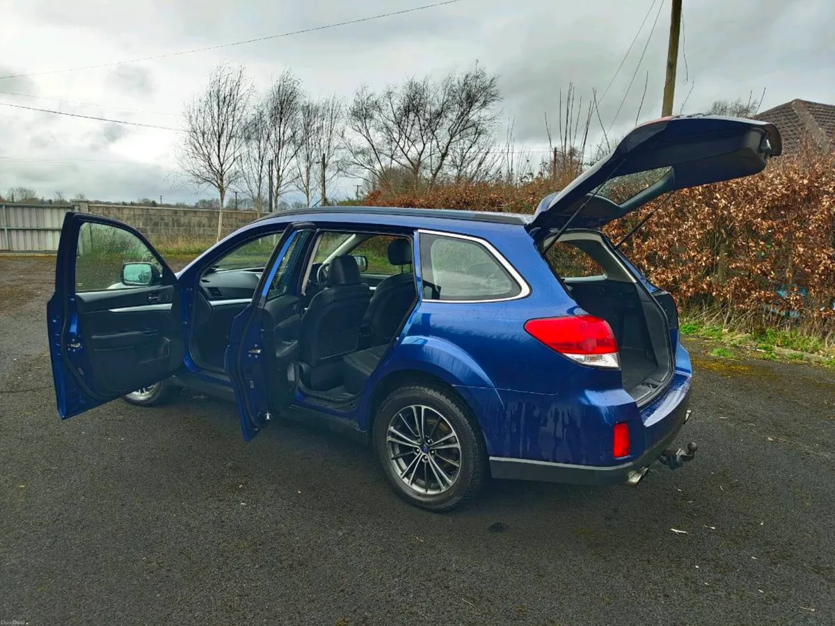 Subaru outback 2.0D Nav Plus 2010 Facelift version - Image 3