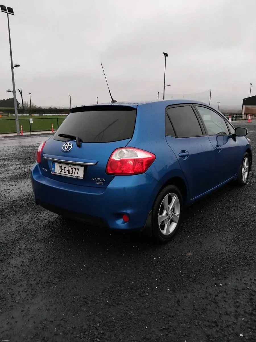 10 Toyota Auris  1.4 DIESEL Nct and Taxed - Image 4