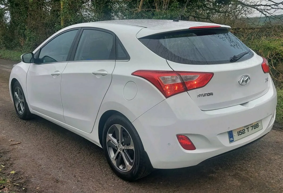2015 Hyundai I30 1.6 Diesel Deluxe * Full Year NCT - Image 3