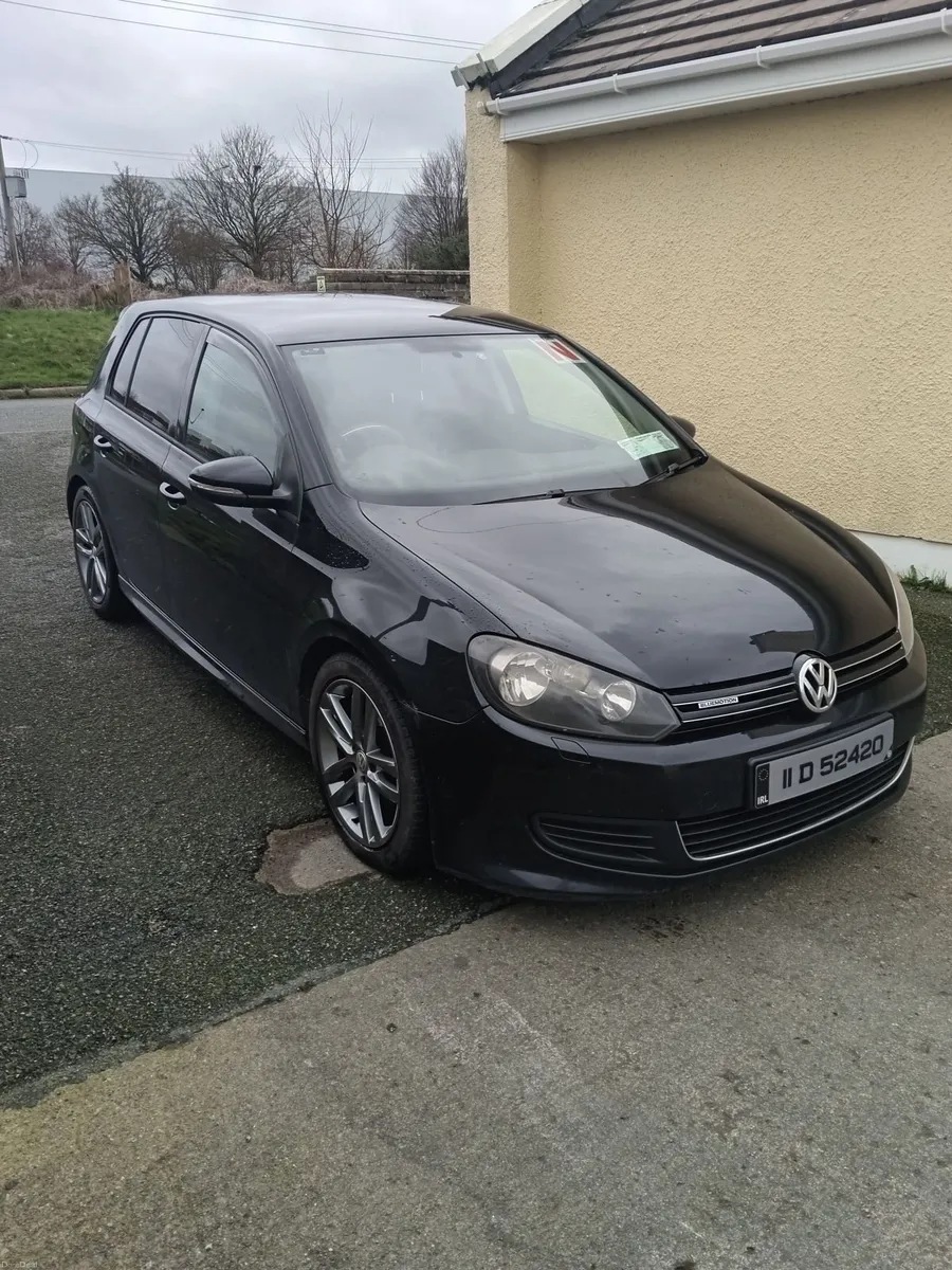Volkswagen Golf 2011 - Image 1
