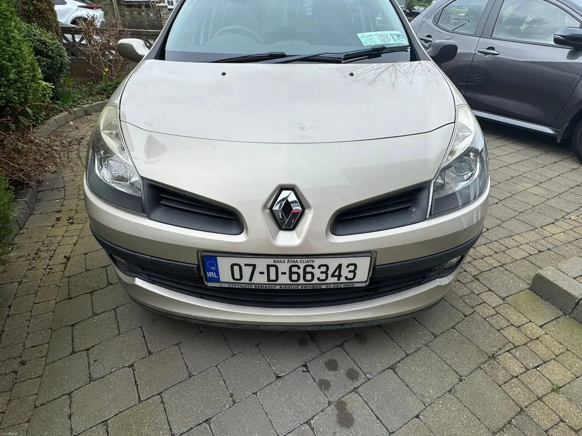 Renault Clio - Low Mileage - Image 4