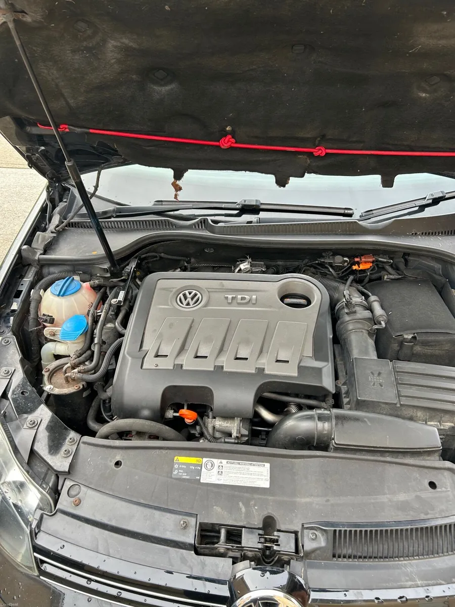 Volkswagen Golf 2011 - Image 3