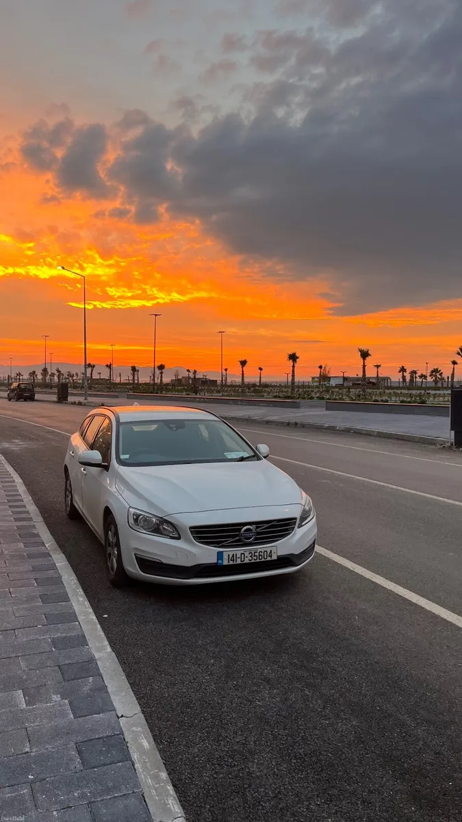 Volvo V60 2014 - Image 1