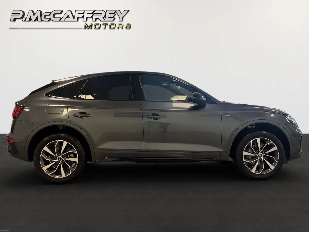 2023 Audi Q5 2.0 40 TDI 204 BHP QUATTRO BLACK EDIT - Image 4