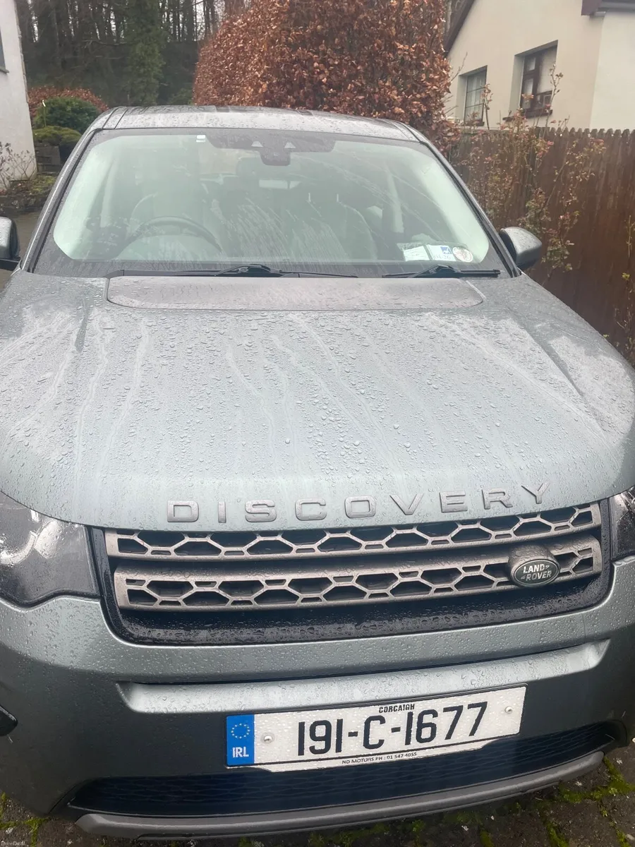 Land Rover Discovery Sport 2019 - Image 1
