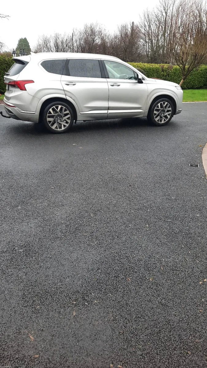 Hyundai Santa fe 4WD- Executive Plus AU DIESEL - Image 3