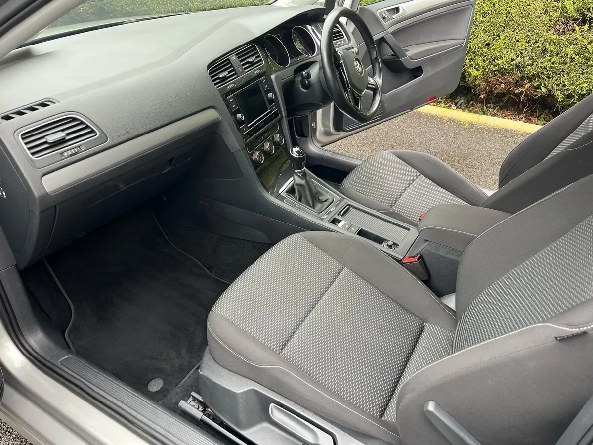 VW Golf 2019 1.6 Diesel - Image 4