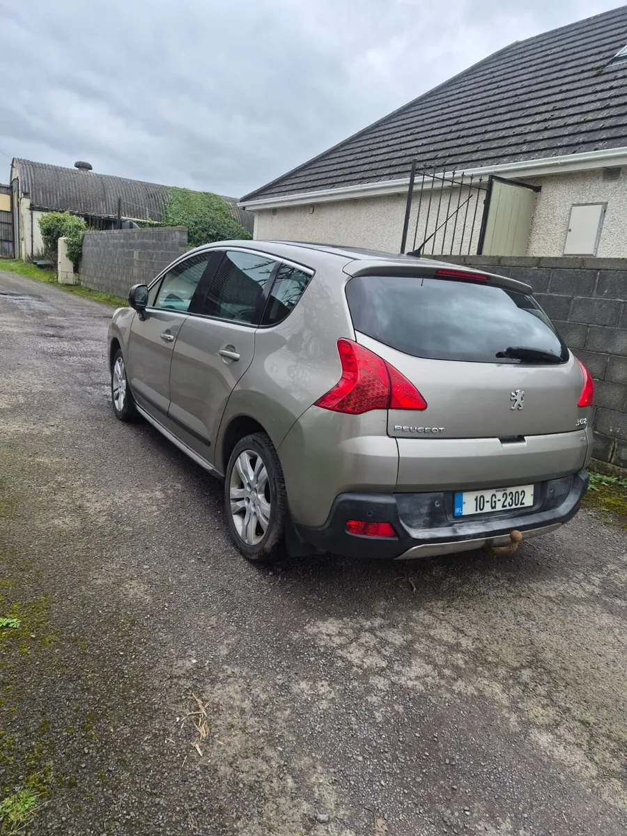 Peugeot 3008 2010 - Image 1