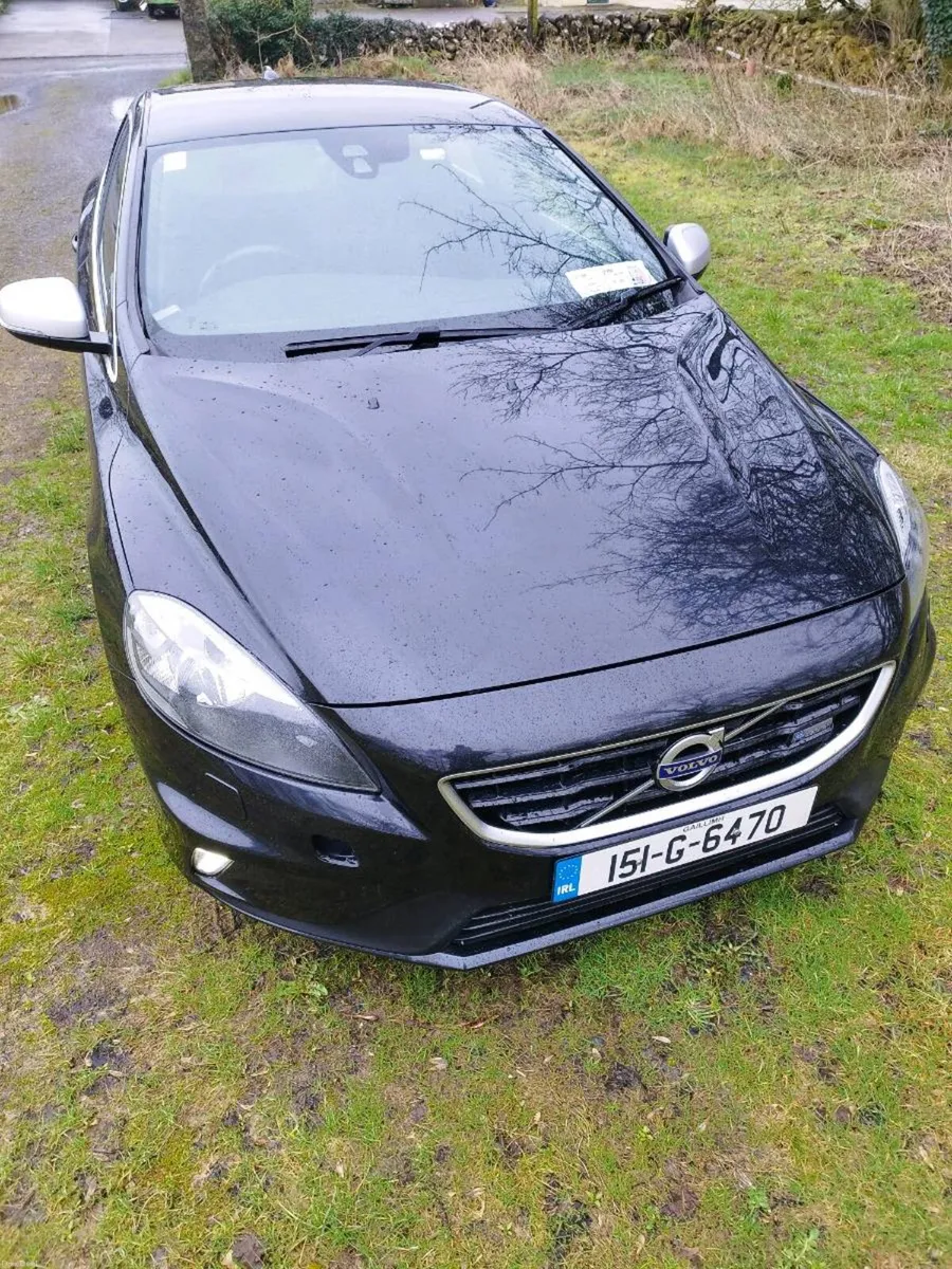 2015 Volvo V40 D2 R Design 1.6 Diesel 115bhp - Image 2