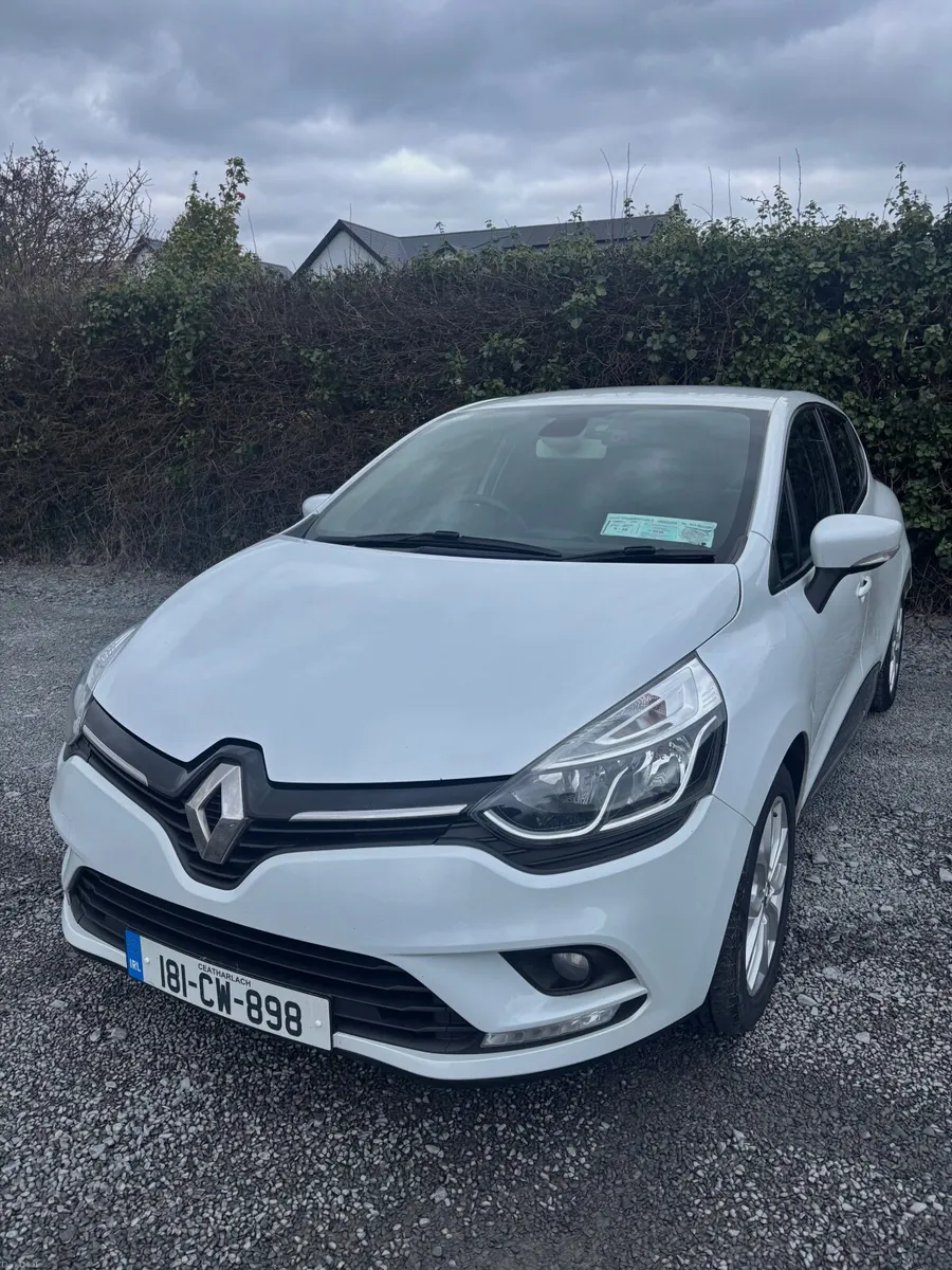 Renault Clio 2018 1.2 Pearl White - Image 1
