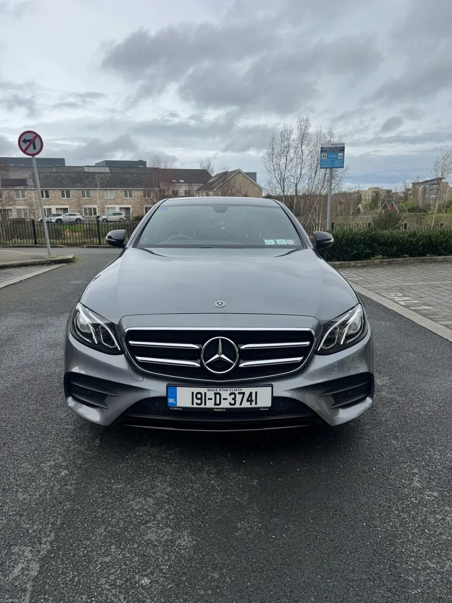 Mercedes Benz E220 AMG Night edition - Image 4