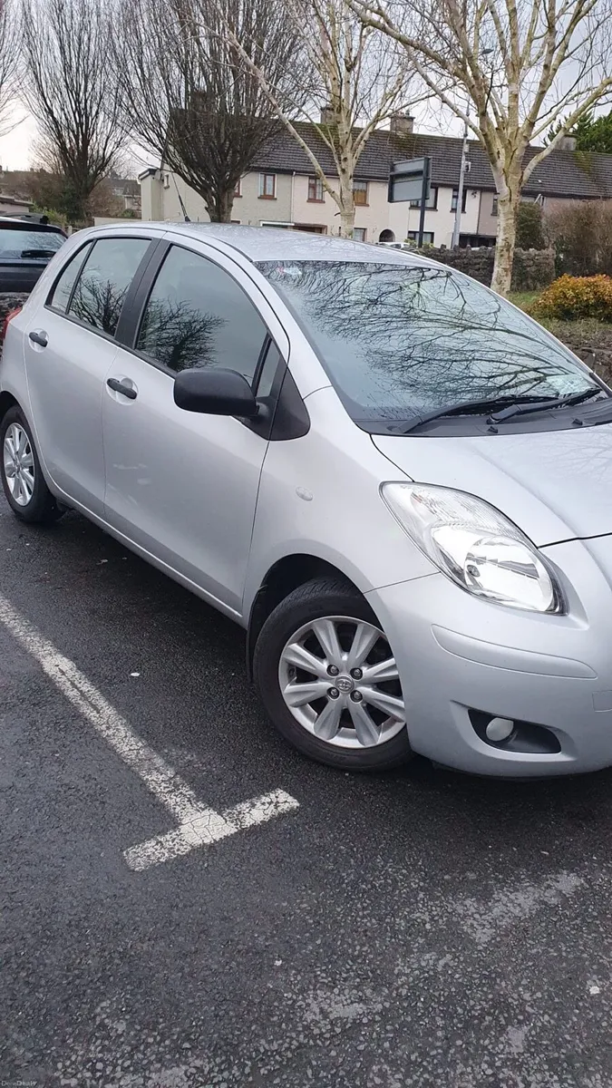 Toyota Yaris 2011 1.0 sport - Image 2
