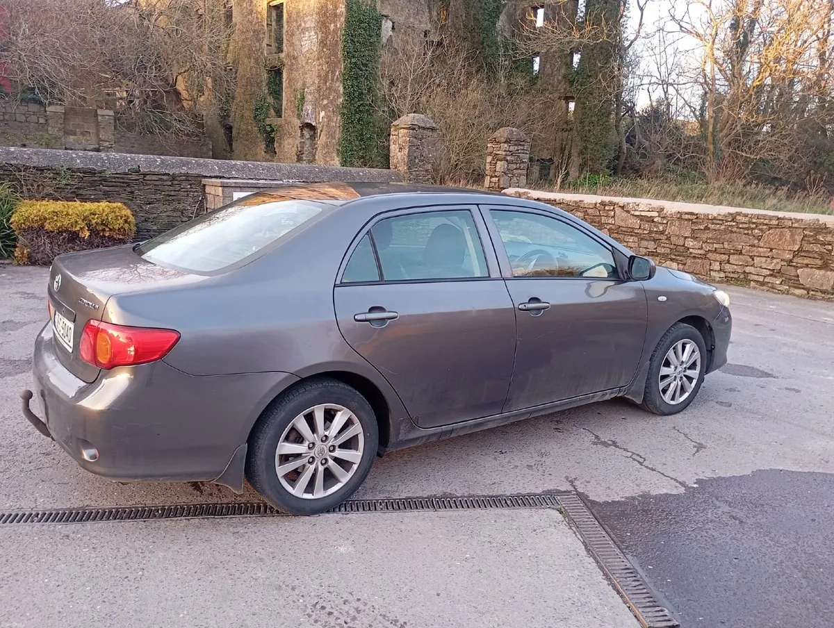 Toyota Corolla 2008 - Image 1