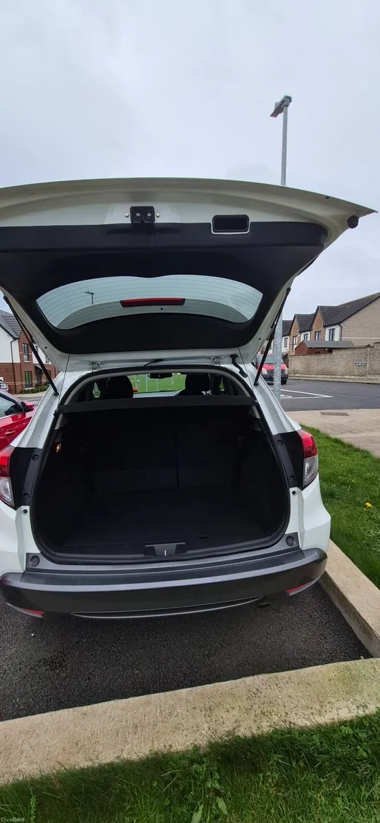 Honda Vezel 2017 - Image 2