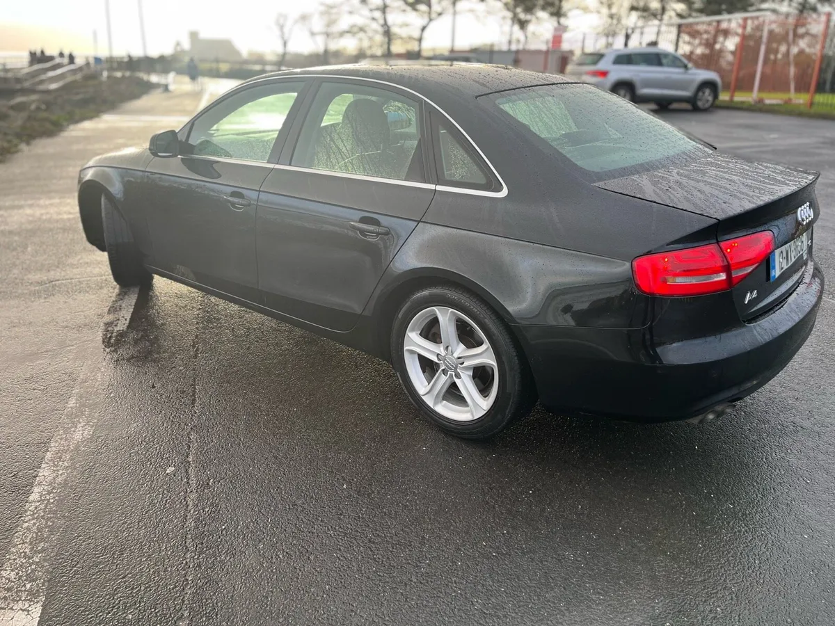 Audi A4 2.0 tdi 2012 - Image 3